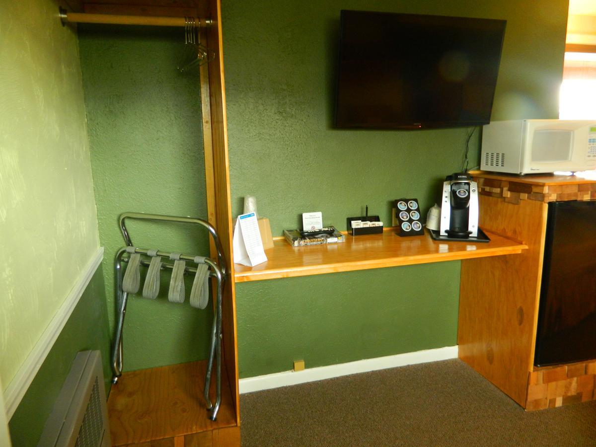 Country Motor Inn Livingston Bagian luar foto