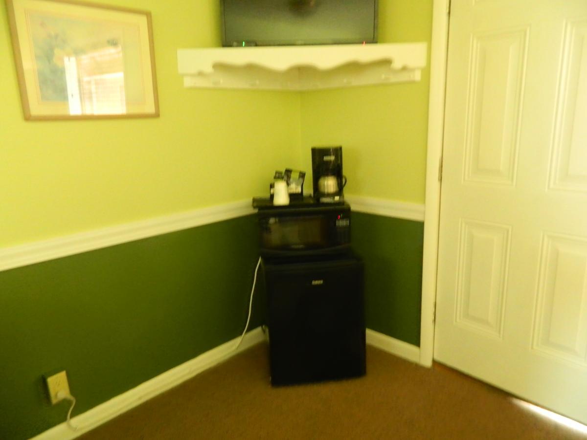 Country Motor Inn Livingston Bagian luar foto