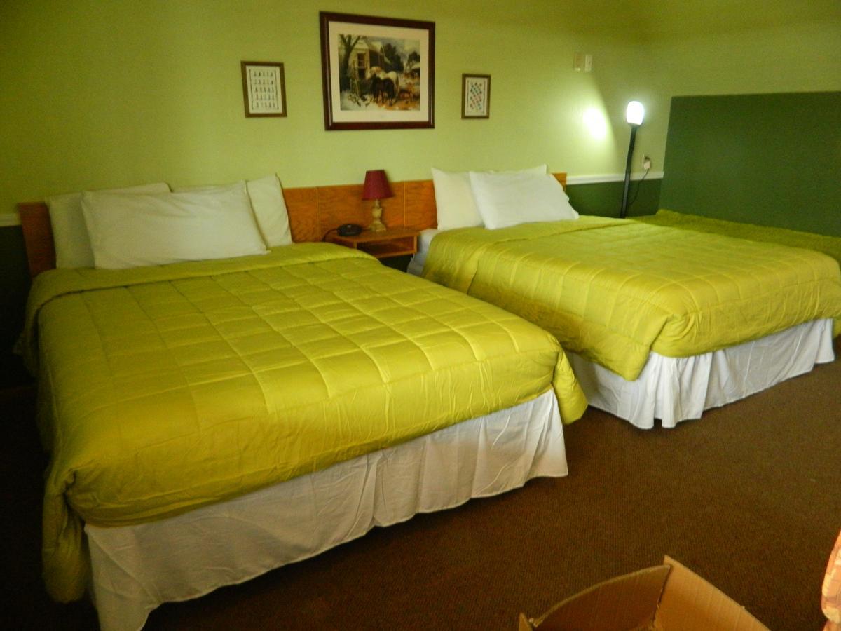 Country Motor Inn Livingston Bagian luar foto