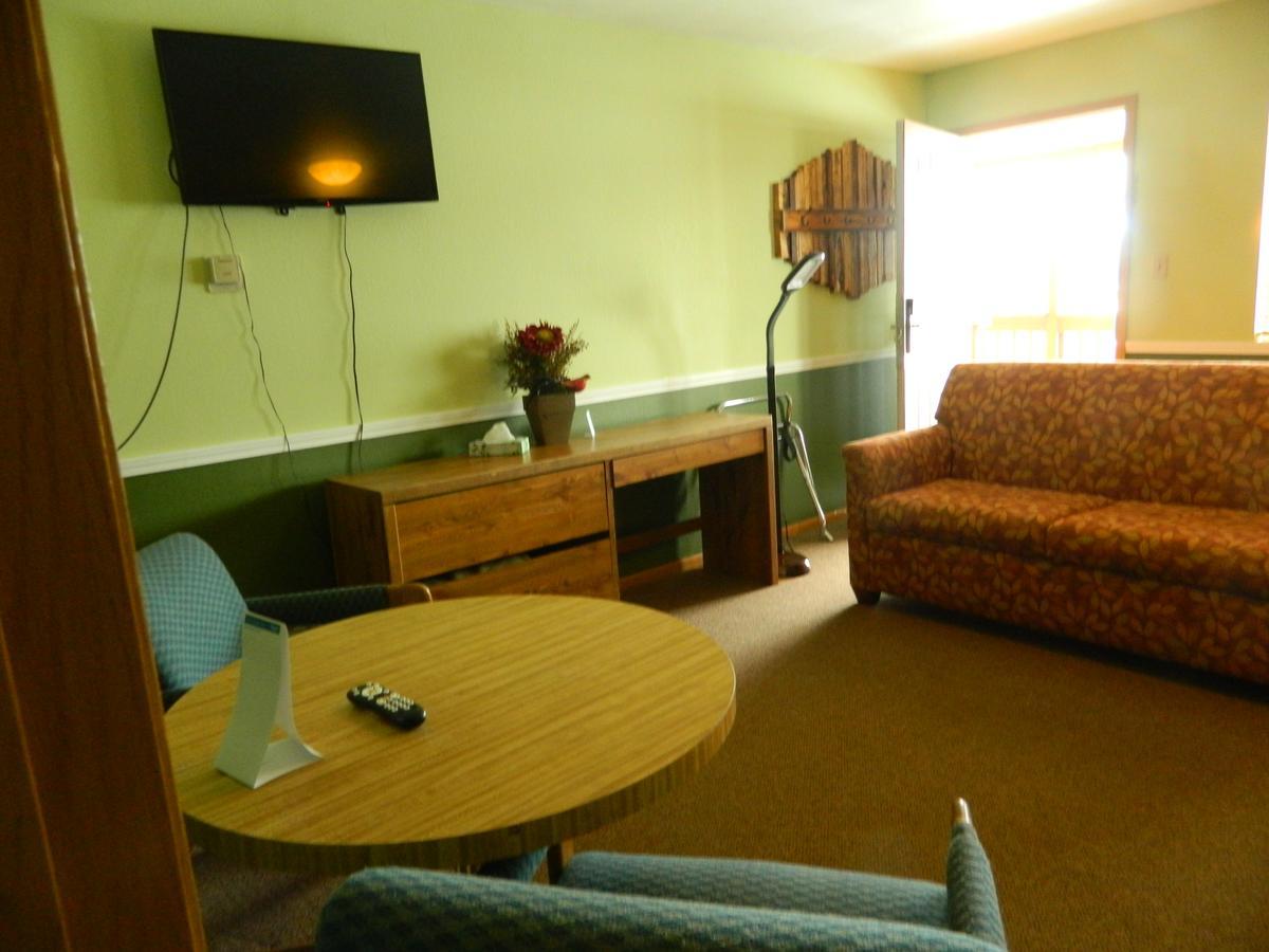 Country Motor Inn Livingston Bagian luar foto