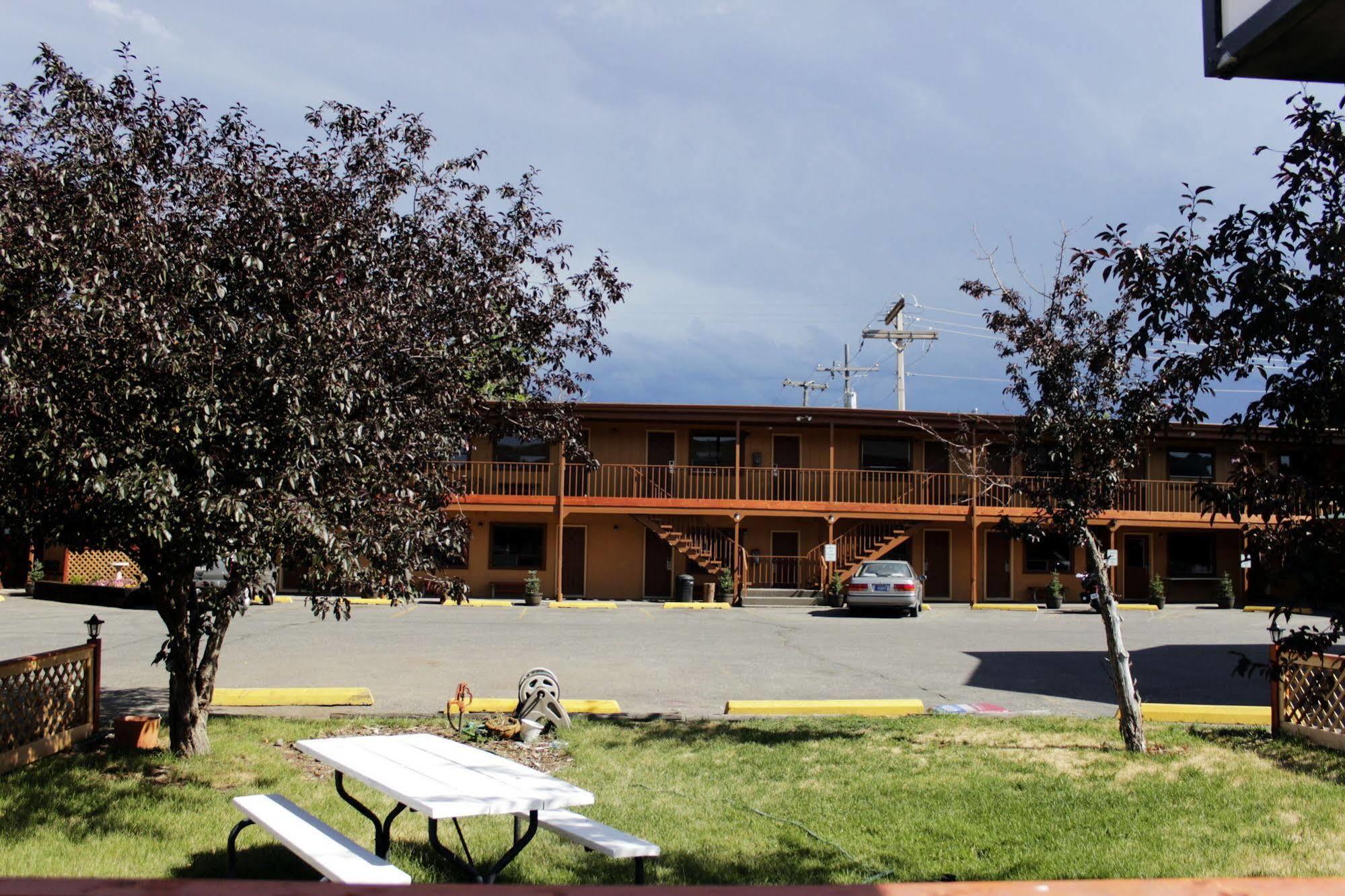 Country Motor Inn Livingston Bagian luar foto