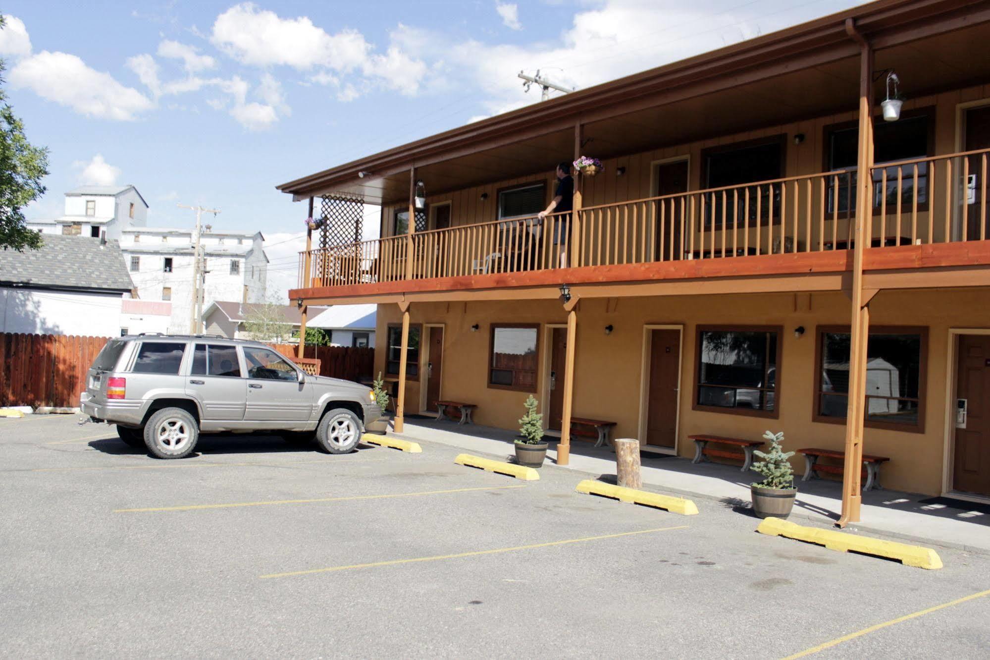 Country Motor Inn Livingston Bagian luar foto